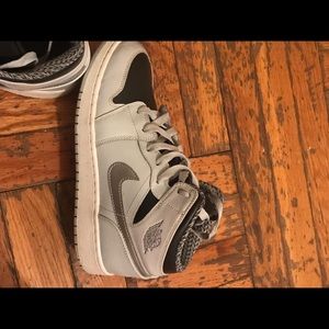 Jordan 1 size 5.5